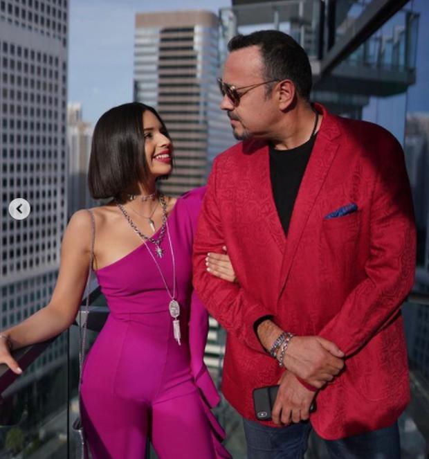The young woman with her father, Pepe Aguilar.  (Photo: Angela Aguilar / Instagram)