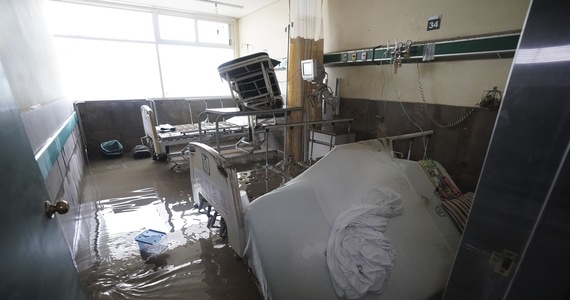 Floods in Mexico.  Hospital flooded and patients died