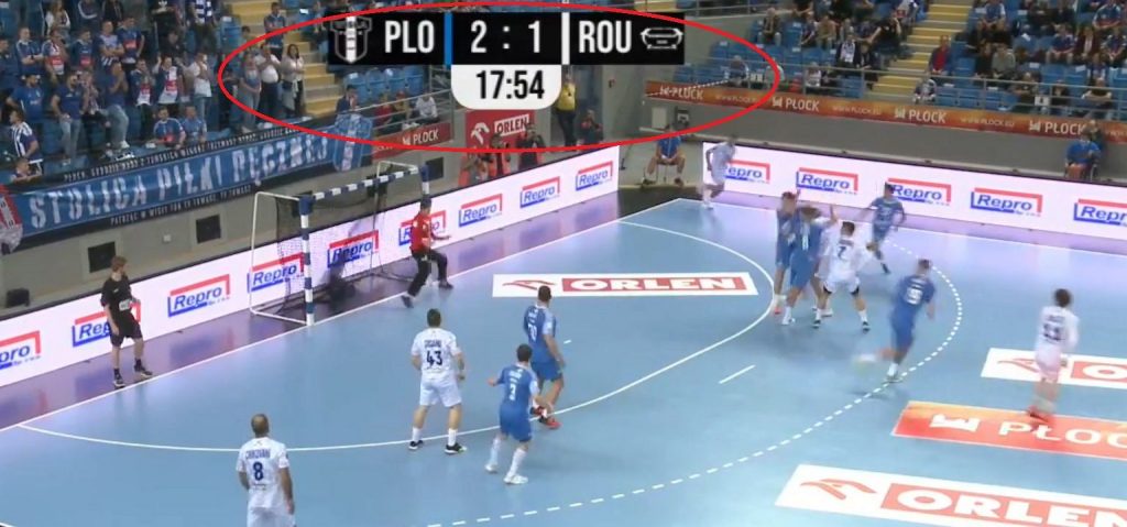 Strange situation in the Orlen Wis³a P³ock match.  After 18 minutes it was possible to look and not believe