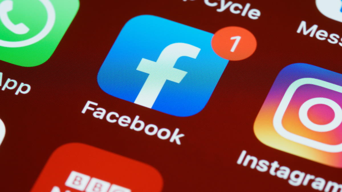 Facebook, Messenger, Instagram crashes - is this happening again?