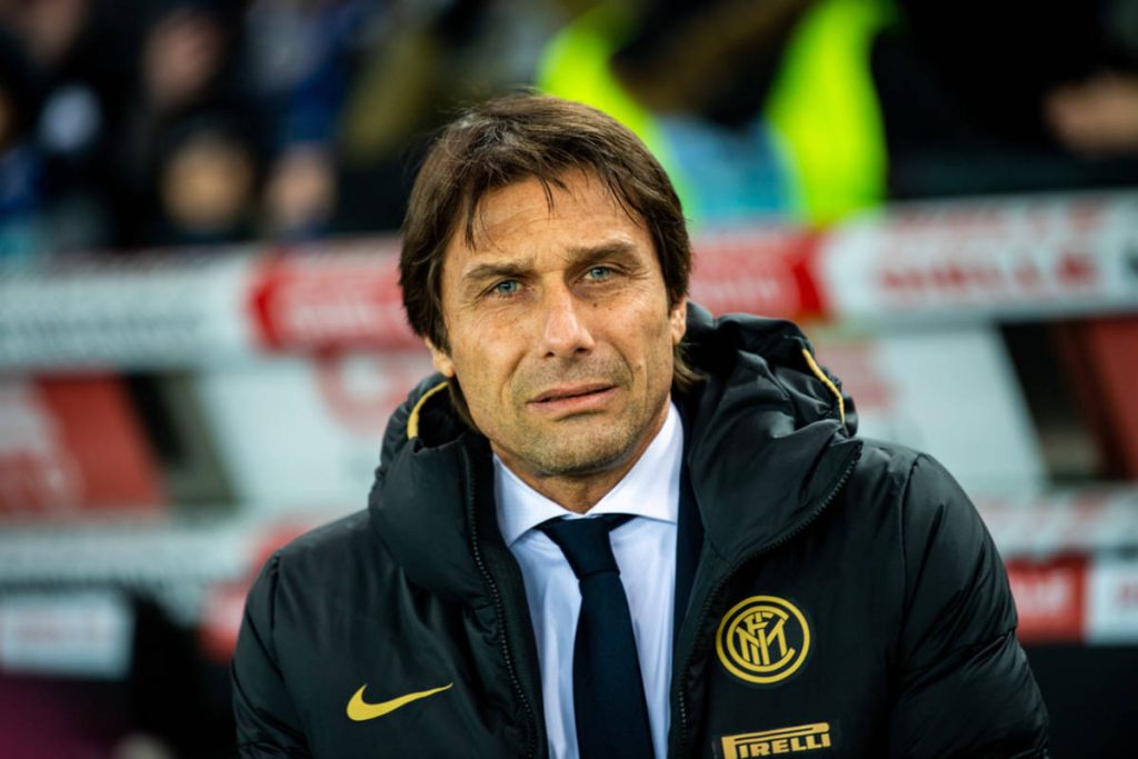 Manchester United is looking for a new coach.  There was a connection with Antonio Conte