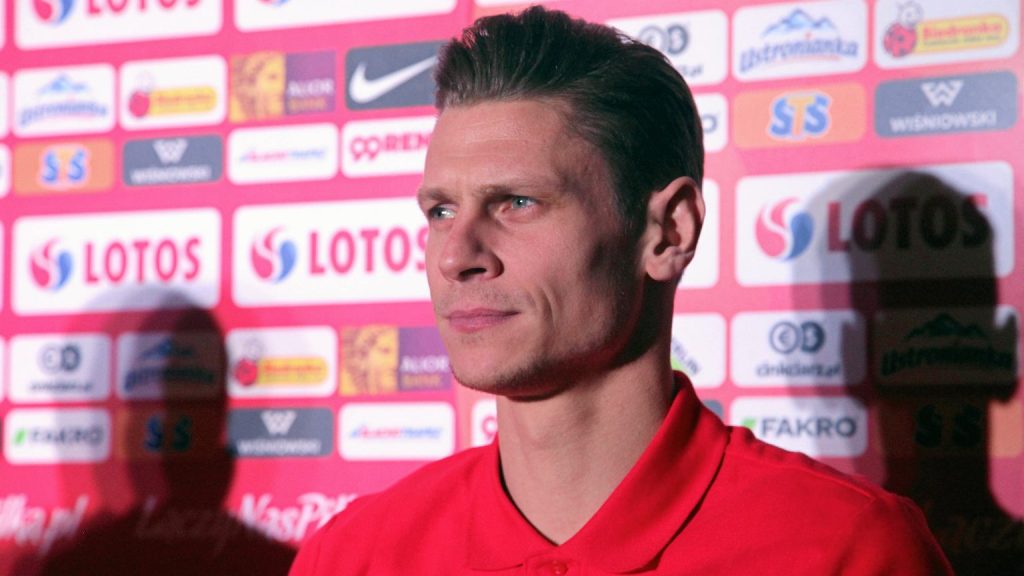 ukasz Piszczek cut short the discussion about the appointment of Matty Cash.  "I'll tell you right away" Polish national team