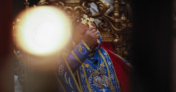Ukraine: An Orthodox bishop beats a woman because he was disturbed by her dog's barking