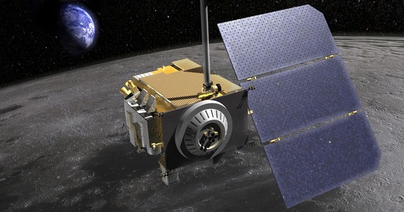The two probes nearly collided in the orbit of the moon