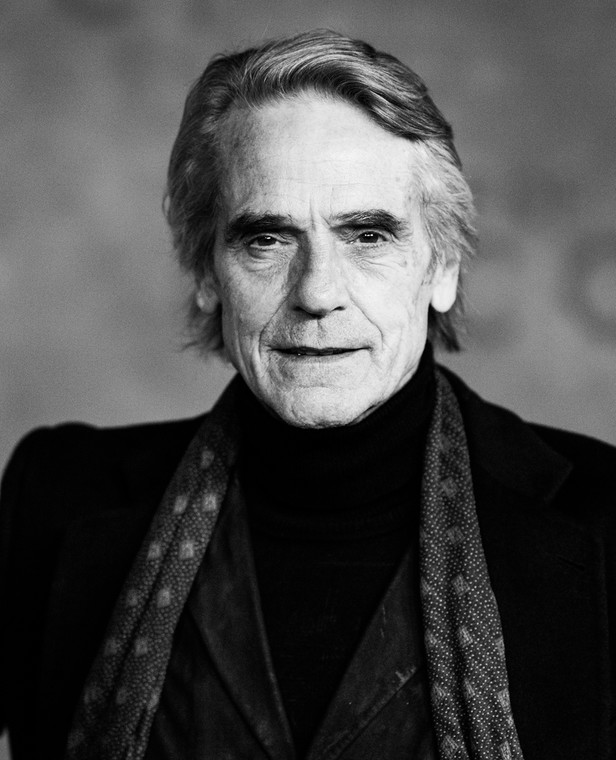 Jeremy Irons at the movie premiere "dom gucci"