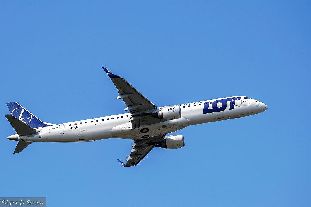 LOT Polish Airlines has launched regular flights from Warsaw to Albania.  Tirana is a popular holiday destination