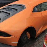 Lamborghini Huracan broken – stolen wheels, how much can it cost?