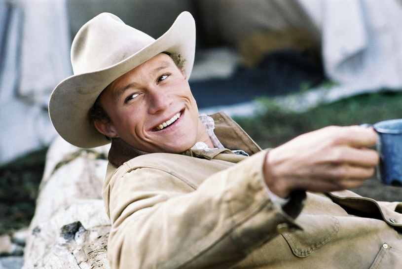 Heath Ledger in the movie "Brokeback Mountain" z 2005 roku.  / Fox Films / The Everett Collection | Courtesy of / East News