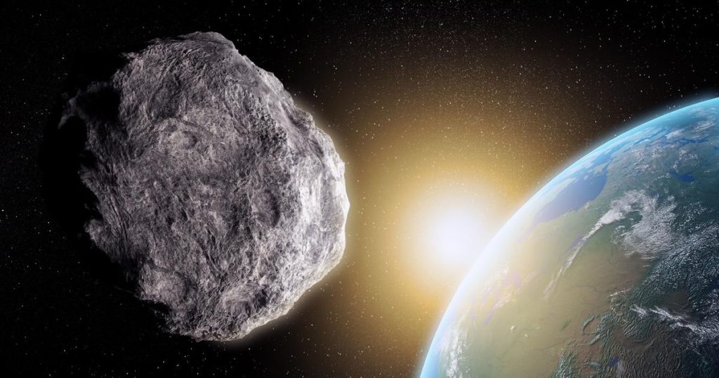 A huge asteroid flew across the Earth.  Netizens flaunt photos and videos