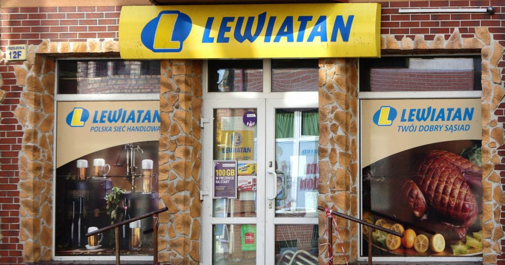 "Attack on business" - says the owner of the chain store Lewiatan