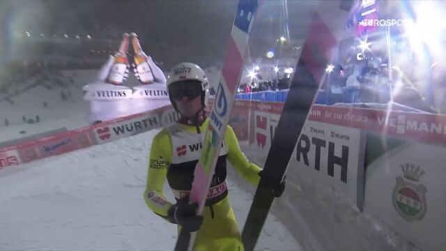 Piotr Żya jump from the first series of Friday competition in Lahti