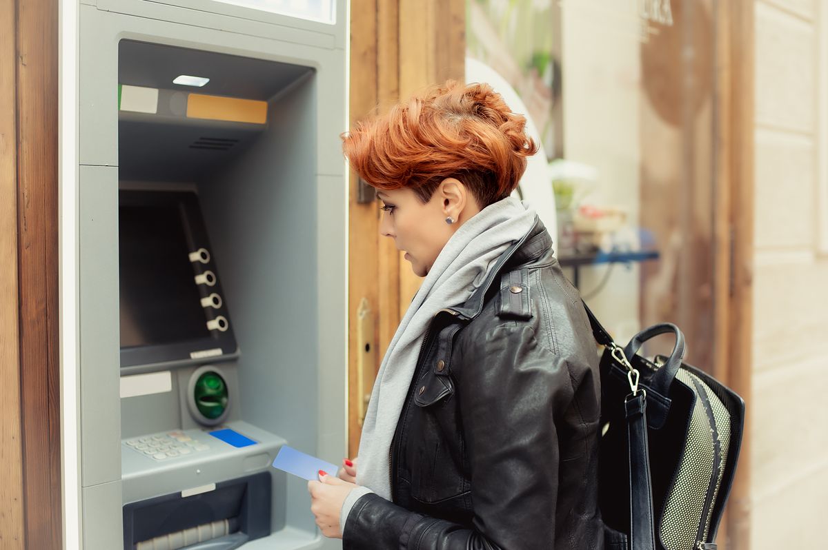 ZBP records more cash withdrawals.  It calms down: the banks will not run out of money