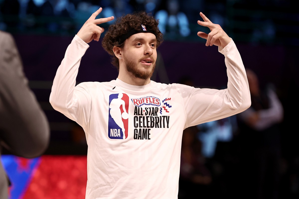 Singer Jack Harlow is the star of the 'White Can't Jump' remake