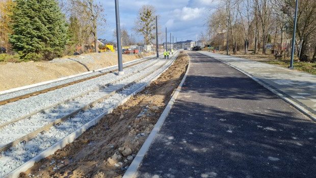 A bike path is also being built along the tram route.  The progress of its construction on different sections ranges from 55 to 85 percent. 