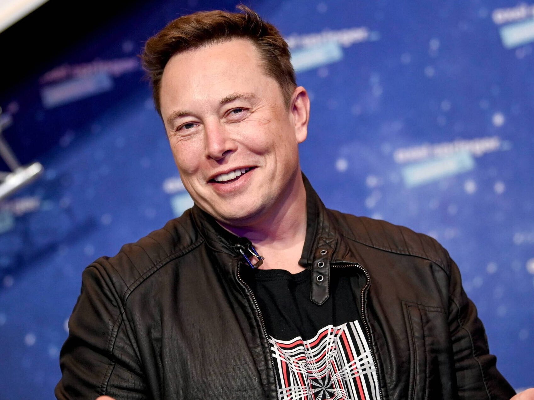 Elon Musk wants to replace Twitter with his own platform