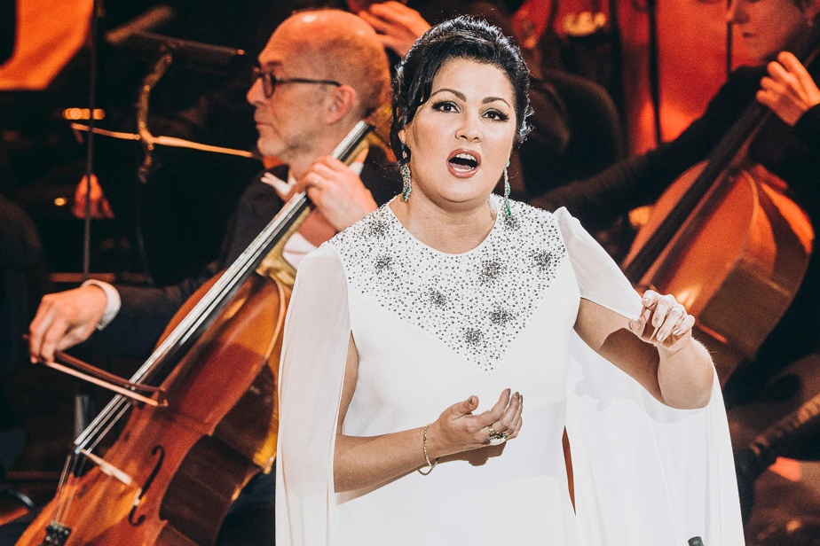 New York's Metropolitan Opera |  Instead of condemning Putin, Anna Netrepo will step down
