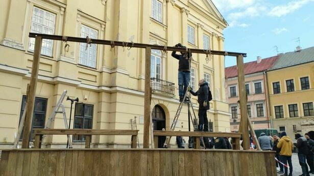 A gallows was built in the center of Lublin.  Here, dramatic scenes await