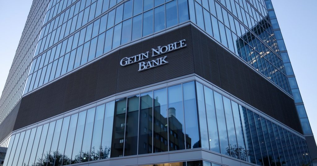 A puzzle in front of the Polish supervision.  What do you do with Getin Noble Bank?