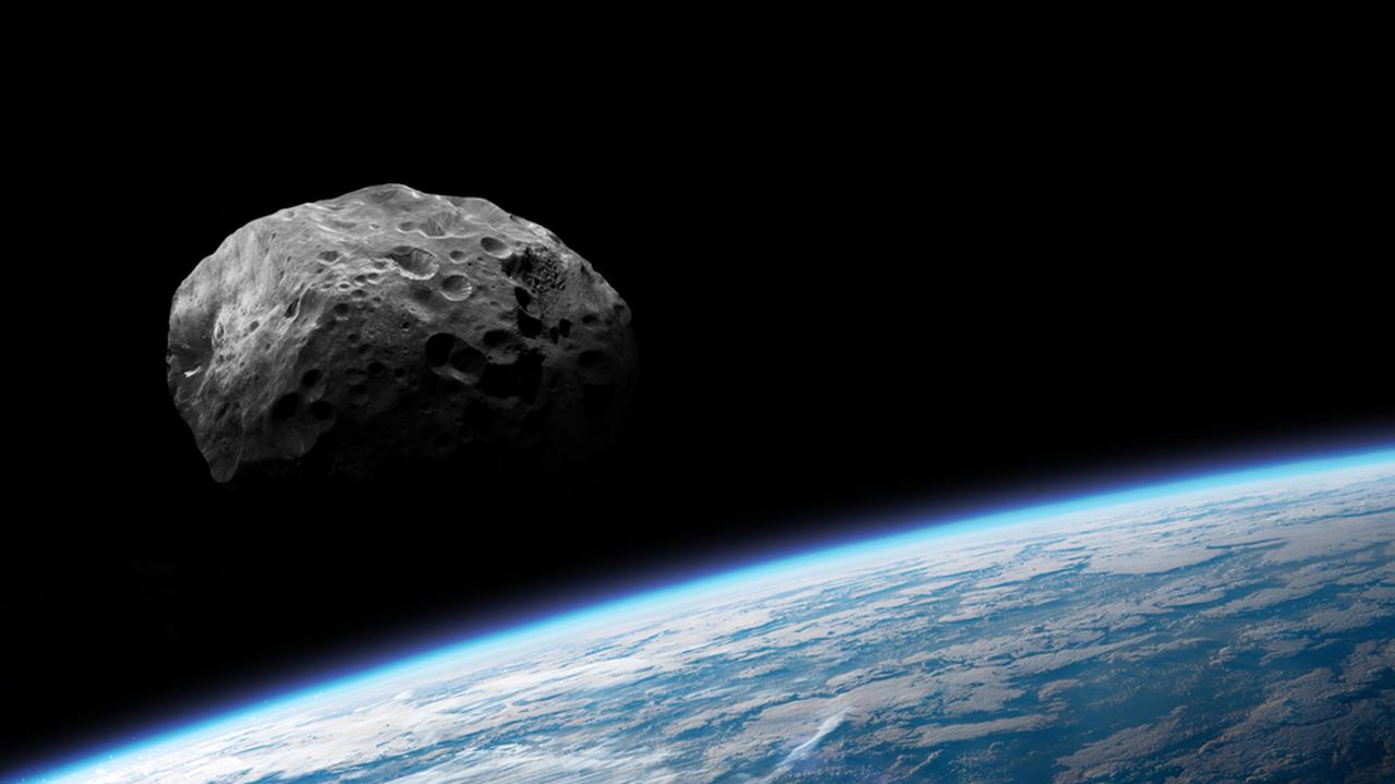 Asteroid 467460 (2006 JF42) flew above Earth.  A potentially dangerous asteroid passed our planet on Monday night