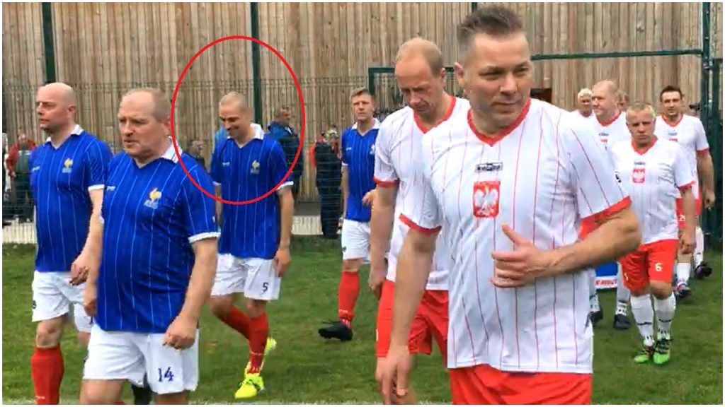 Piotr ¯y³a played for France in a match in honor of Antoni Piechniczka.  Score the last goal