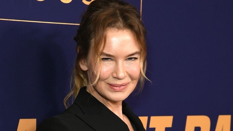 Stylish Renee Zellweger and her soft face salute from the Celebrity Wall (Photos)