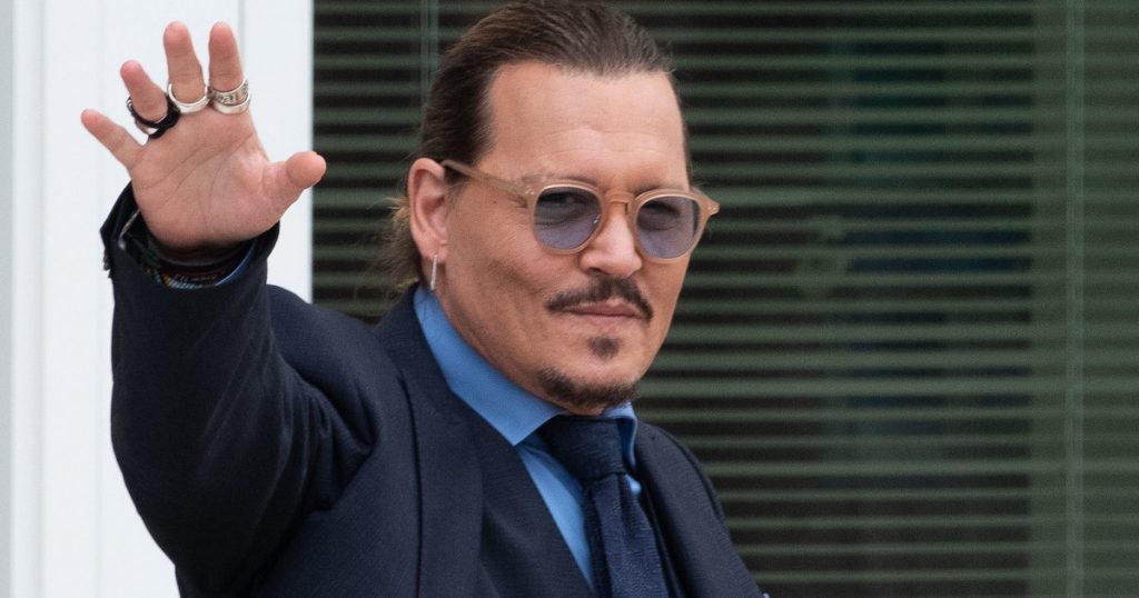 Media: Johnny Depp may return to Hollywood.  Proposal due soon