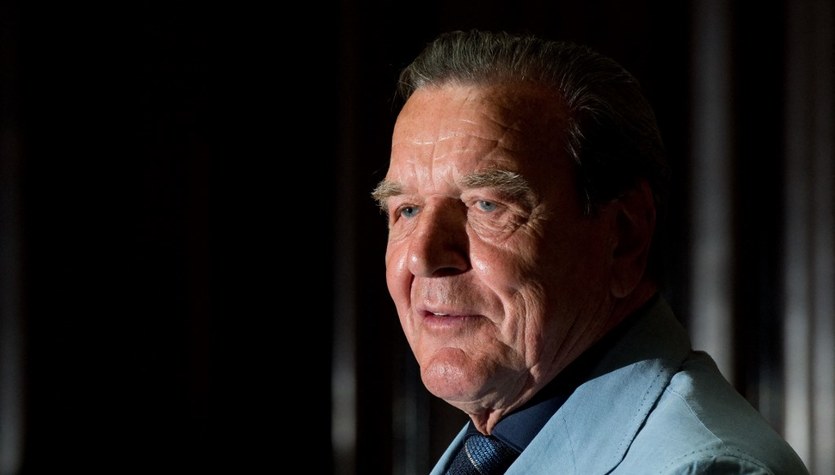 Former German Chancellor Gerhard Schroeder: I will not cut off contacts with Vladimir Putin