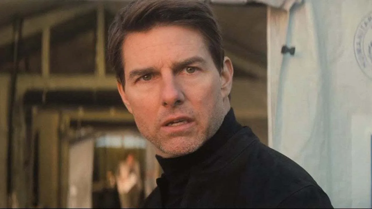 Another great achievement of TOM CRUISE immortalized in an image from the "Mission: Impossible 8" collection.