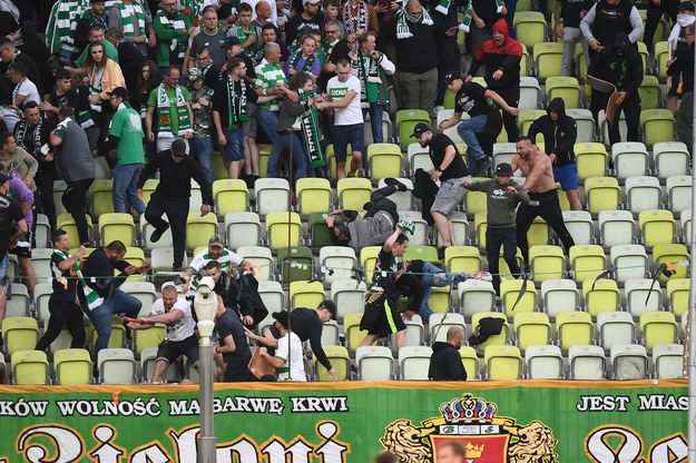 Riot in the stadium in Gdansk during the first round of the Conference League qualifier match between local Lechia and Akademiya Pandev of Macedonia / Jan Dzban / PAP