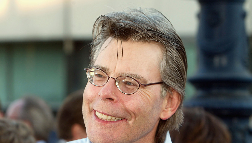 Stephen King criticizes "Transformers"!  Leave before the show ends