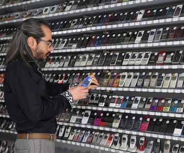 2779 phones and 101,733 bottle caps.  Here are the biggest groups in the world