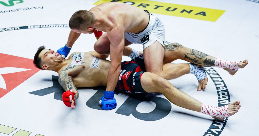 The fastest nok in KSW history!  Damien Piwowarczyk knocked out in 5 seconds!  (video)
