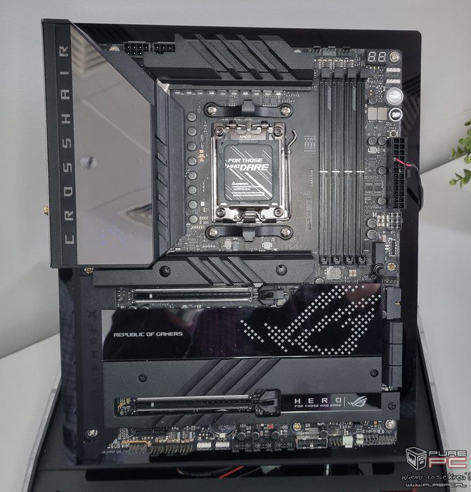 ASUS X670E - This is how AMD Ryzen 7000 motherboards look alive [nc4]