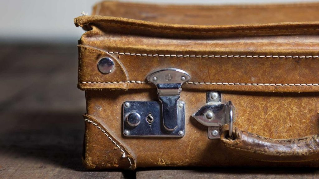 New Zealand.  Human remains in a suitcase bought at auction