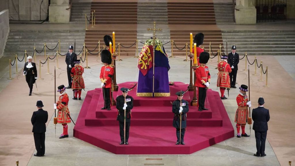 Man arrested after trying to approach Elizabeth II's coffin claims 'Queen isn't dead'