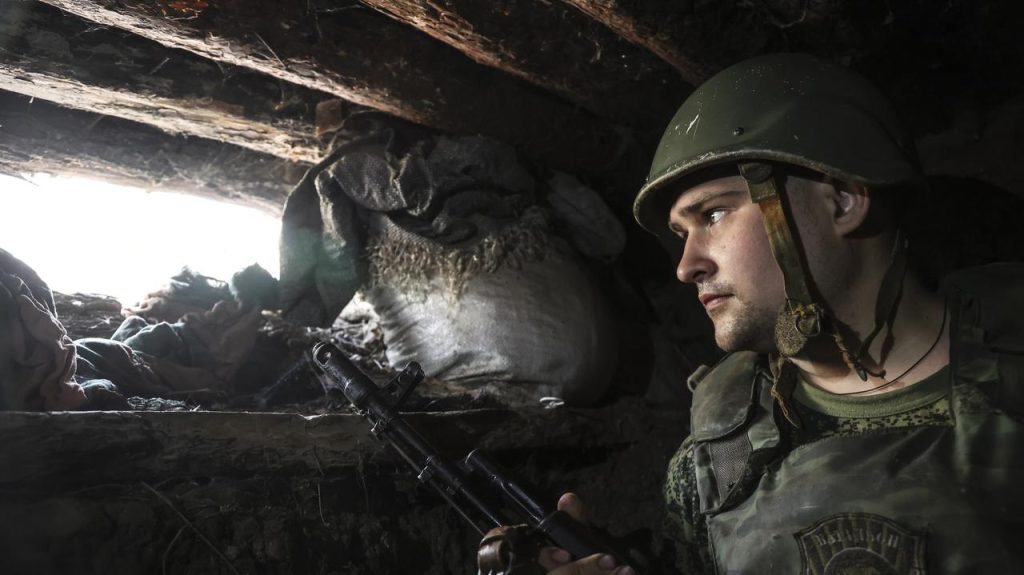 Ukraine.  Staff: Russians in Donbass are looking for soldiers, and are mobilizing them to join the army in hospitals