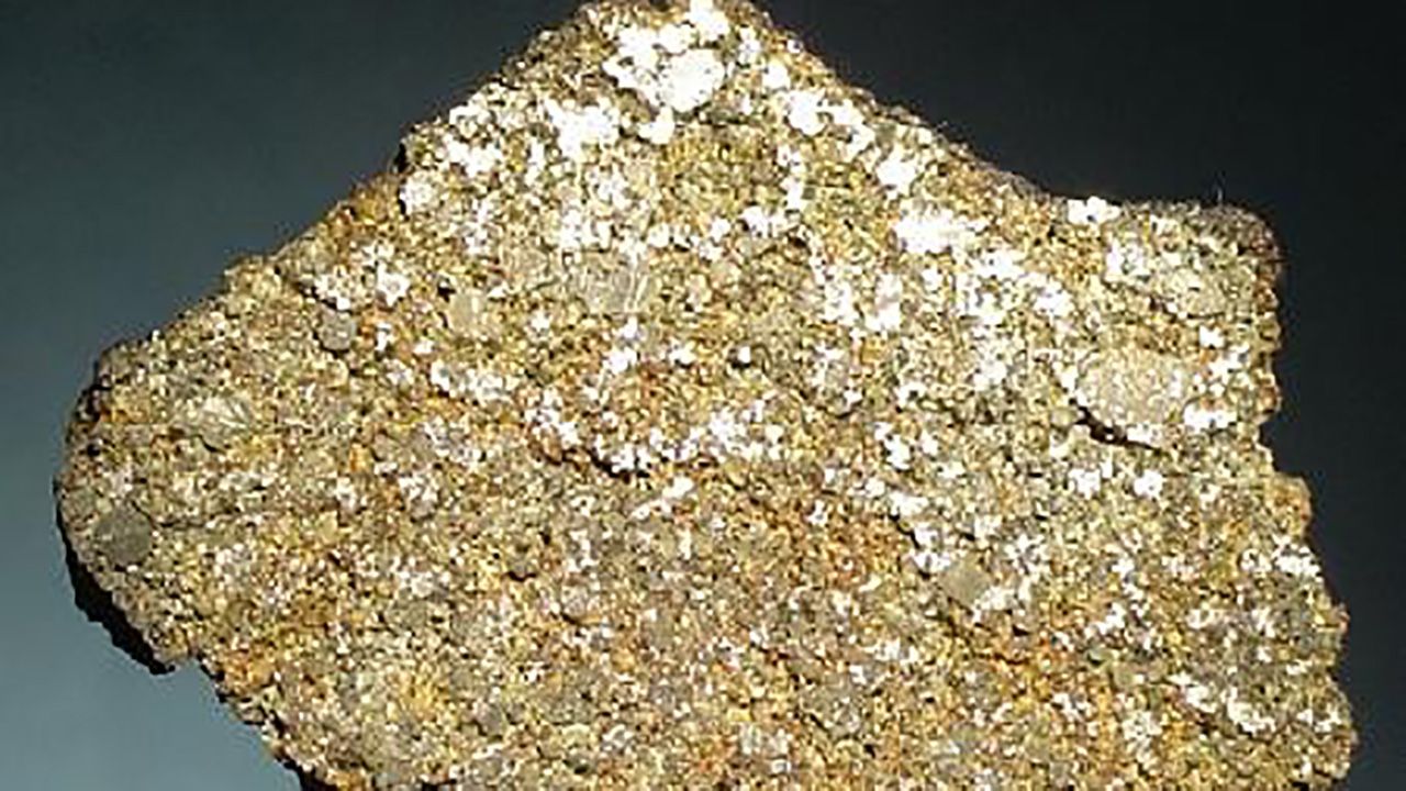 Tetrataenit (fot. Wikipedia/Rob Lavinsky, iRocks.com)
