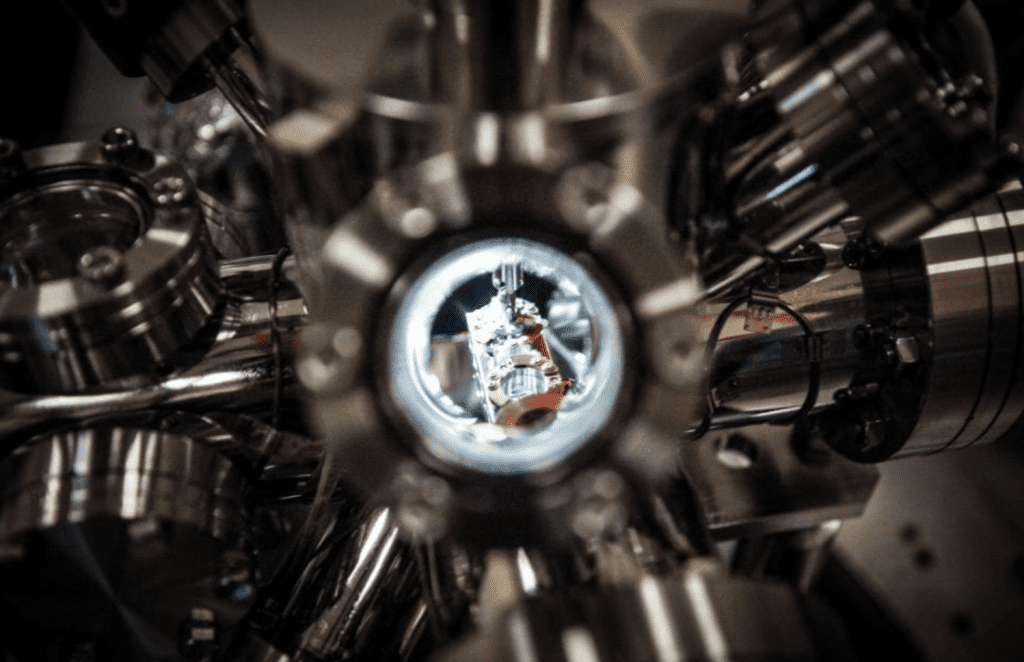 Electrons, as a liquid, could help build perturbation-resistant quantum computers