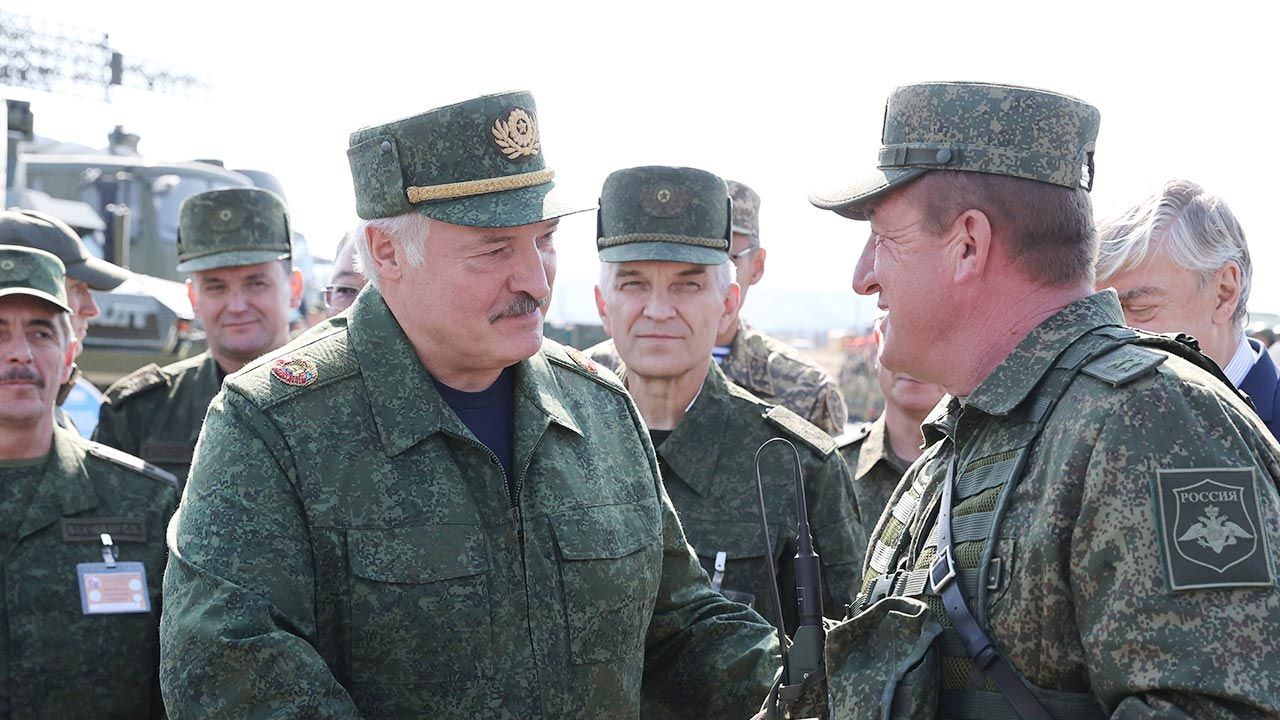 Łukaszenko nie chce, by jego wojsko ponosiło straty (fot. Belarus Presidency Press Office / Handout/Anadolu Agency via Getty Images)
