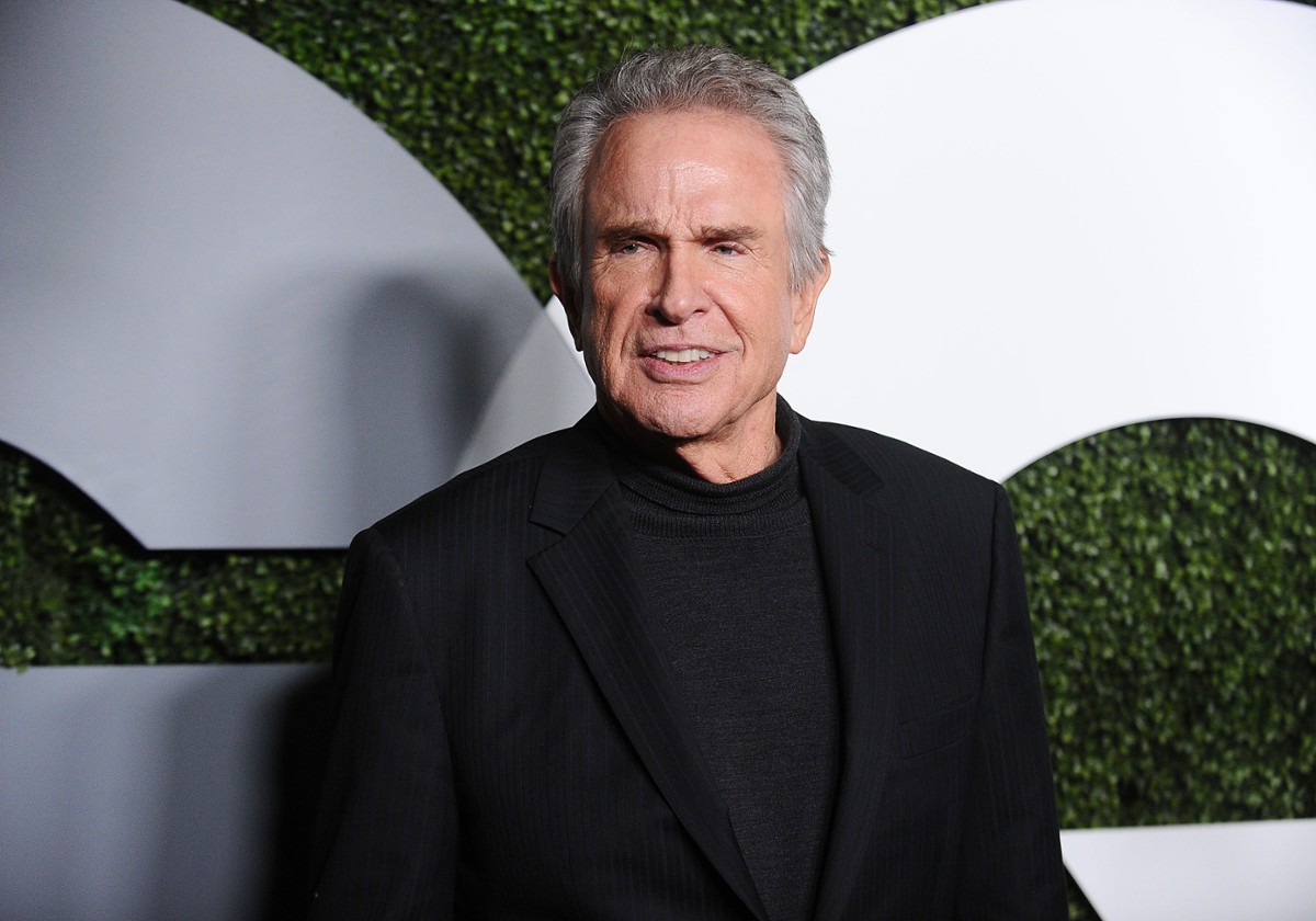 A lawsuit against Warren Beatty.  What is the accusation of the star "Bonnie and Clyde"?