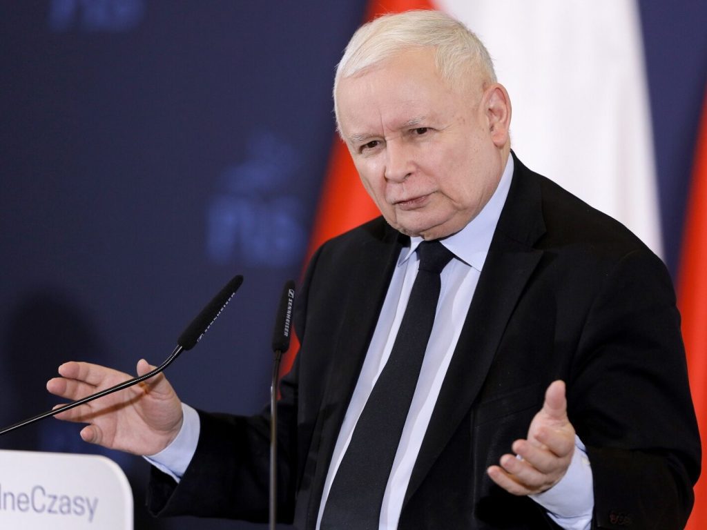 Kaczyński on uncertainty about the causes of climate change.  "It's totally justified" - Wprost