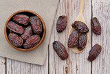 Are fresh and dried dates healthy?  10 reasons why you should eat dates.  They will acquire a brain, intestines and heart.  Who can they harm?