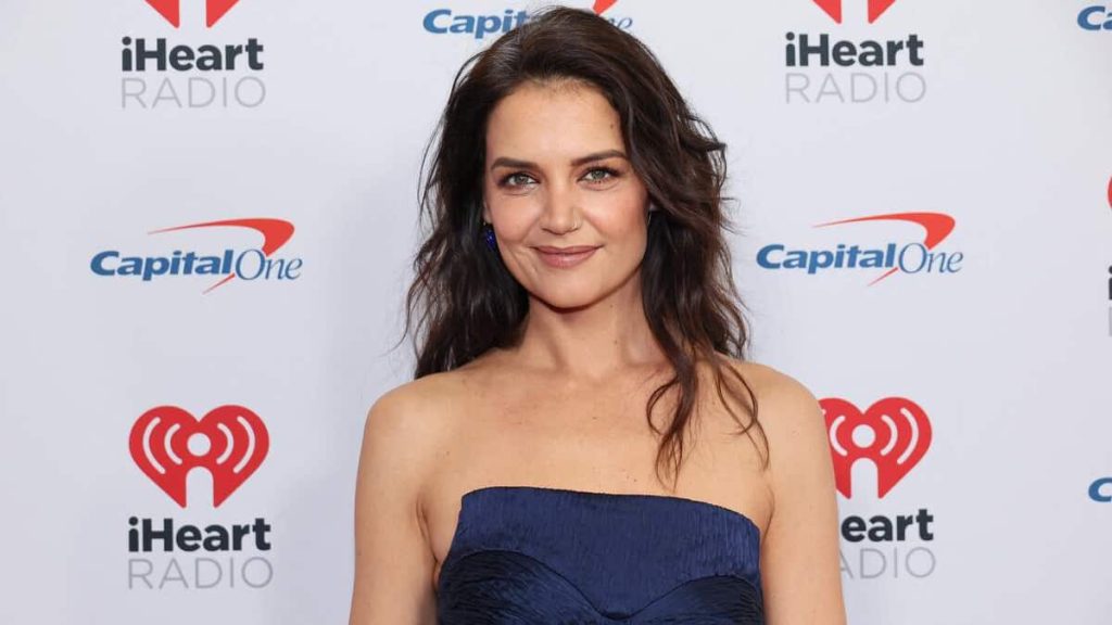 Katie Holmes is still trying the 'younger' look and it's not going down